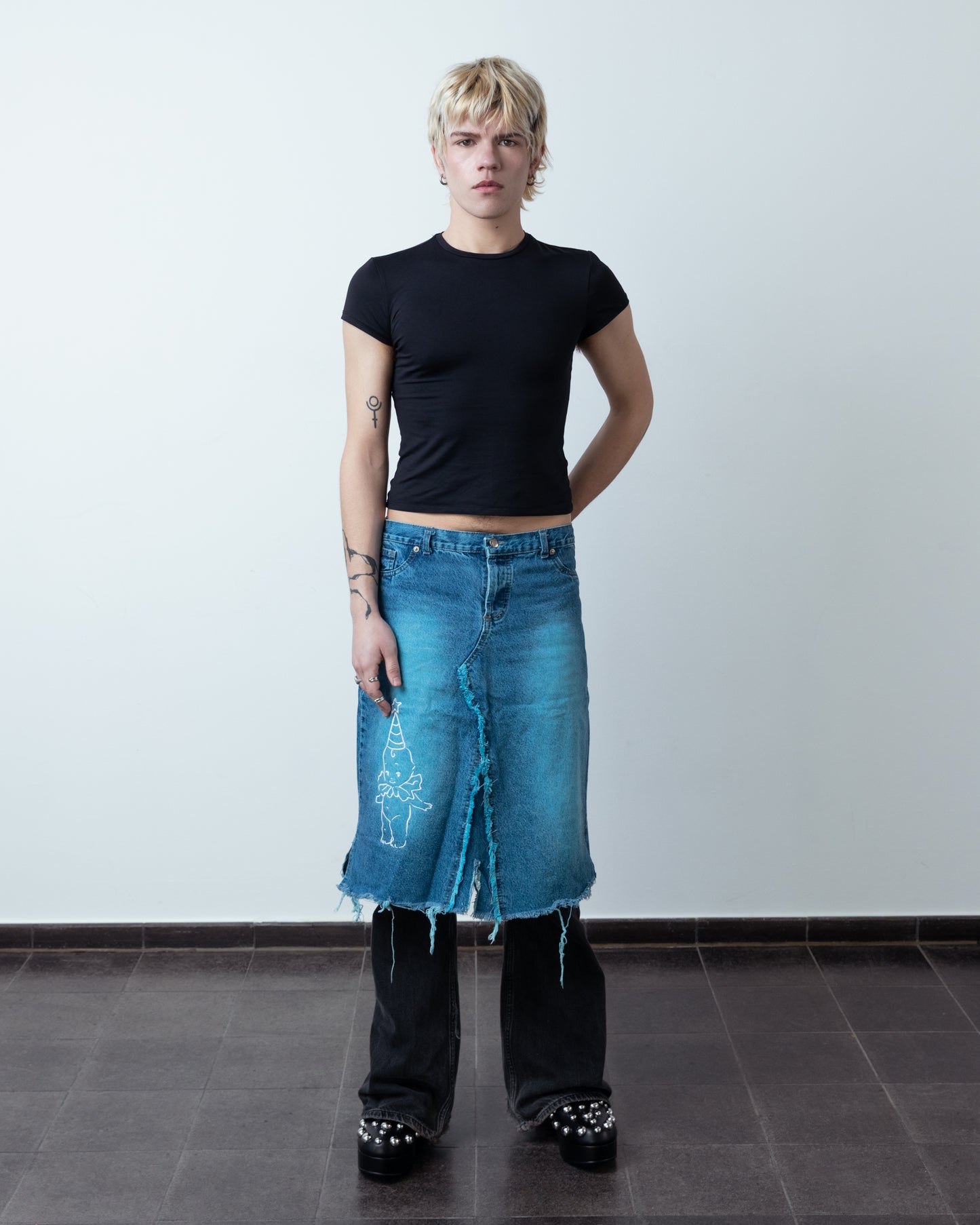 Acid Wash Denim Skirt - Toni Agost x La Juventud