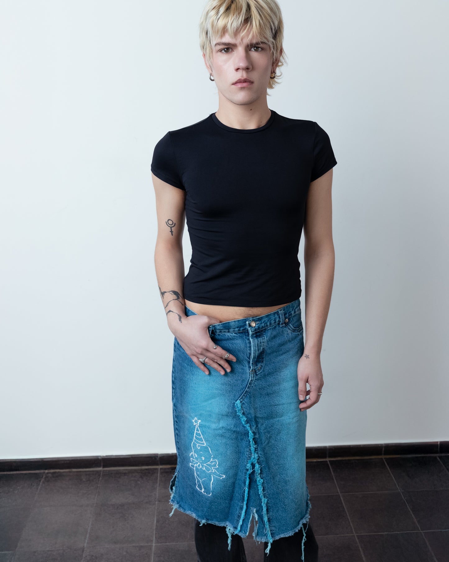 Acid Wash Denim Skirt - Toni Agost x La Juventud